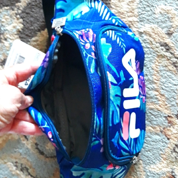 6x*Host Pick*FILA fanny pack - Picture 8 of 16